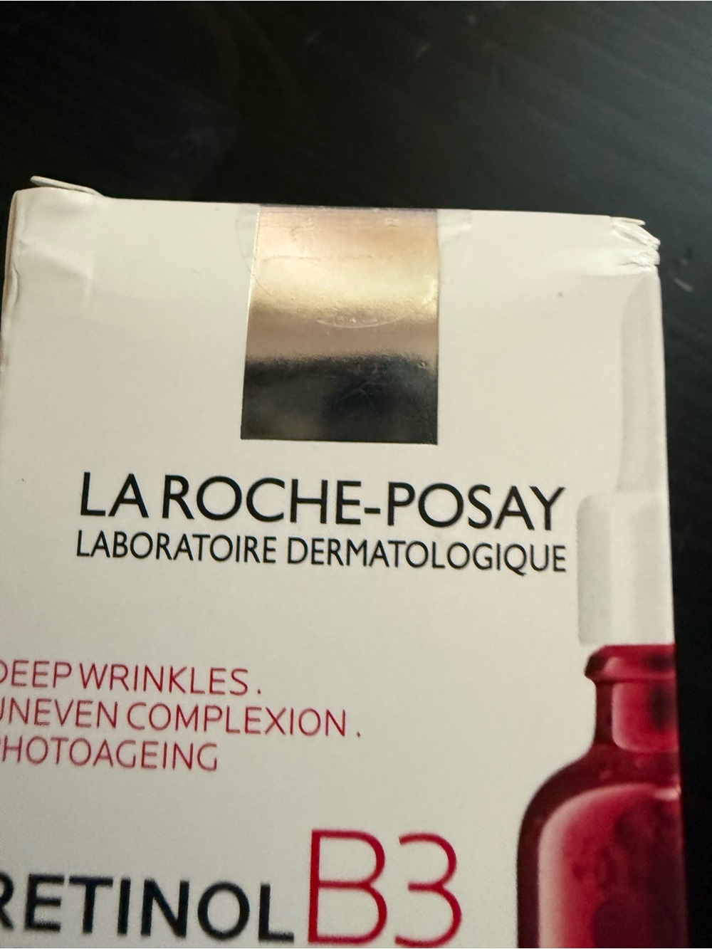 La Roche-Posay Retinol B3 Serum — White & Red